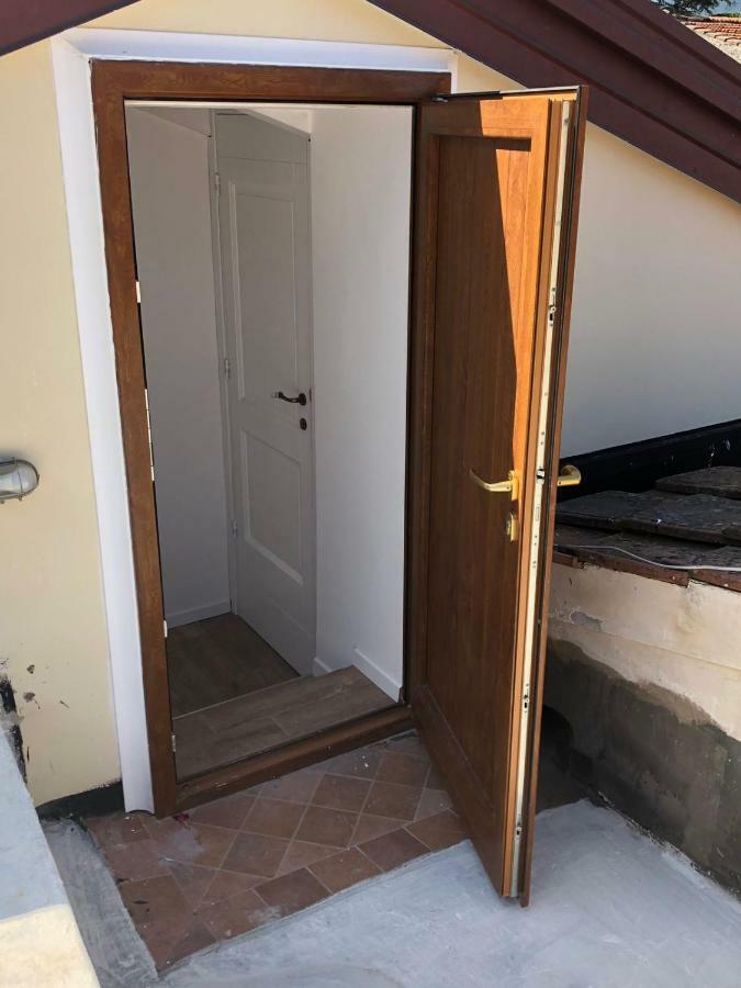 The Sweet Attic Room - De Vivo Realty Meta Di Sorrento Eksteriør bilde